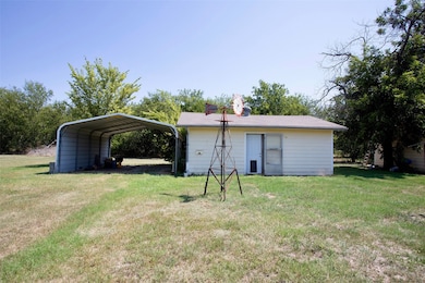 1115 Old Jacksboro Rd, Graham, TX 76450 - photo 6