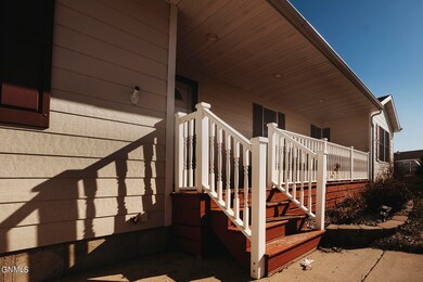 1002 13th St SW, Jamestown, ND 58401 - photo 3