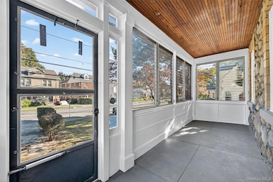 171 West St, Newburgh, NY 12550 - photo 4