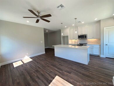 509 NE 5th Ave, Durant, OK 74701 - photo 7