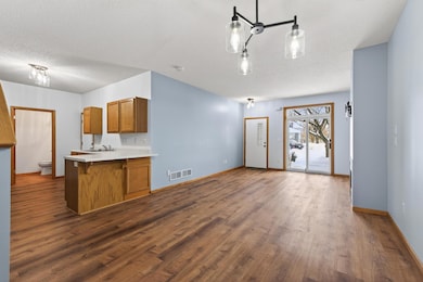 2074 Parkway Ave unit 31007, Shakopee, MN 55379 - photo 5