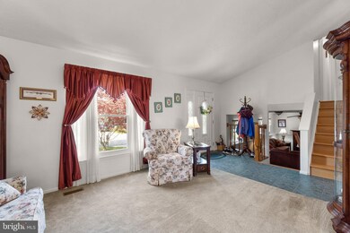 6674 Mid Summer Night Ct, Sykesville, MD 21784 - photo 2