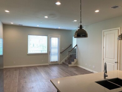 2315 Silva Park Ln, Houston, TX 77091 - photo 4