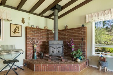 16679thompsonln-36