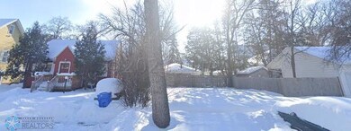 1338 4th Ave S, Fargo, ND 58103 - photo 2