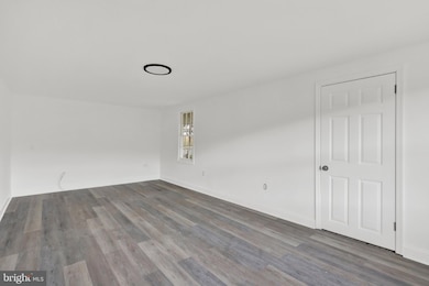 664 S Breezewood Rd, Breezewood, PA 15533 - photo 5