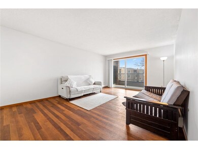 2250 Midland Grove Rd unit 307, Roseville, MN 55113 - photo 3