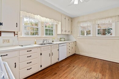 802 Oakmont Dr, Asheboro, NC 27205 - photo 6