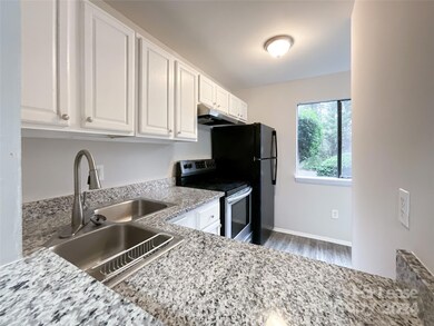 951 Hollywood St unit H, Charlotte, NC 28211 - photo 5