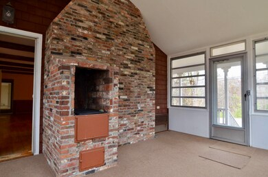 326 Old Main St, New London, NH 03257 - photo 3