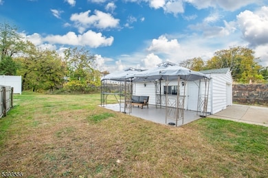 83 Shepherds Ln, Totowa, NJ 07512 - photo 3