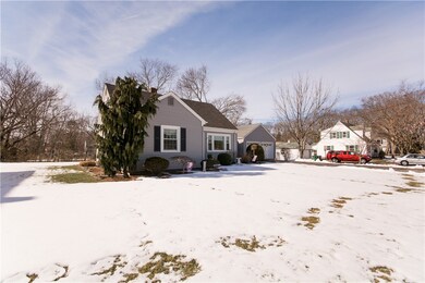 15 Central St, Warwick, RI 02886 - photo 4