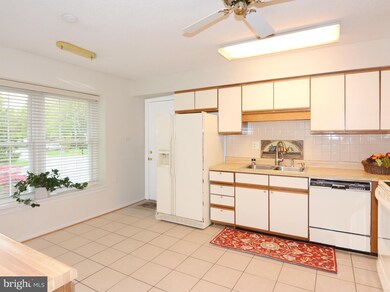 2616 Quiet Water Cove unit 2, Annapolis, MD 21401 - photo 6