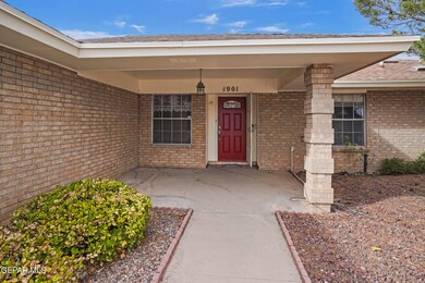 1901 Octubre Dr, El Paso, TX 79935 - photo 2
