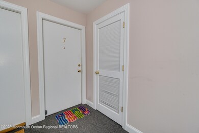 202 Webster Ave Unit 7-1