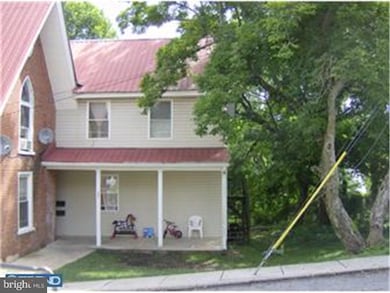 131 N Willow St, Kennett Square, PA 19348 - photo 2