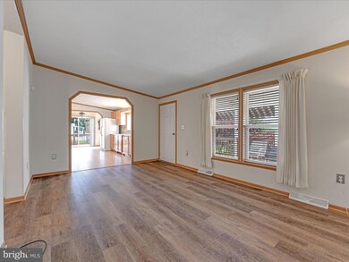 108 Juniper St, Palmyra, PA 17078 - photo 6