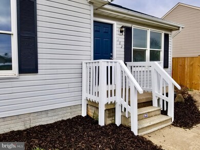 182 Ranson Estates Cir, Ranson, WV 25438 - photo 2