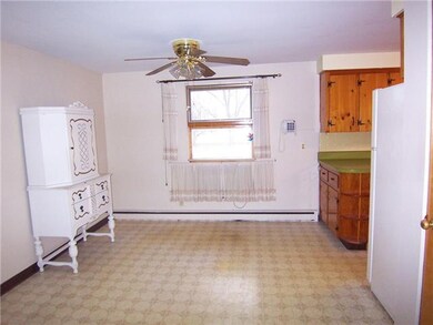 Dining Room. DINING AREA.