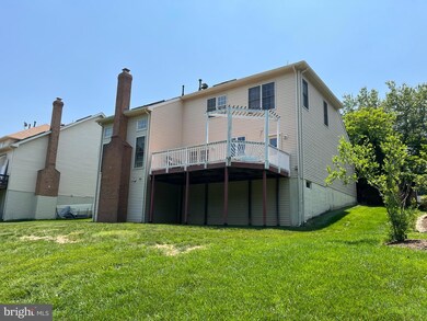 10854 Hunter Gate Way, Reston, VA 20194 - photo 3