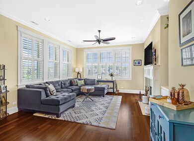 4804 N Hamilton Ave unit 3S, Chicago, IL 60625 - photo 2