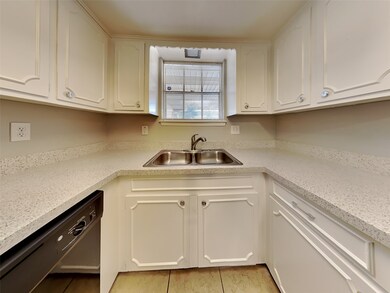 6422 French Chateau Dr, Houston, TX 77088 - photo 7