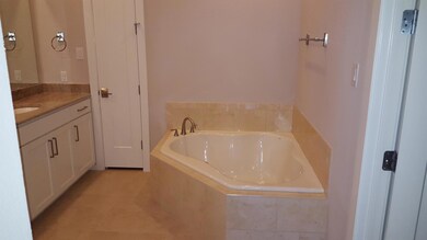 3835 Pine Tree Ct, Dallas, TX 75206 - photo 5