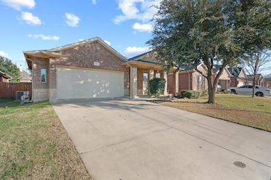 1064 Jodie Dr, Weatherford, TX 76087 - photo 2