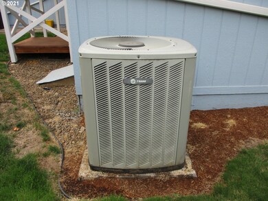 1111 SE 3rd Ave unit 40, Canby, OR 97013 - photo 4