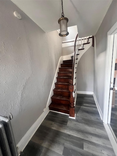 27 Hooker Ave, Poughkeepsie, NY 12601 - photo 2