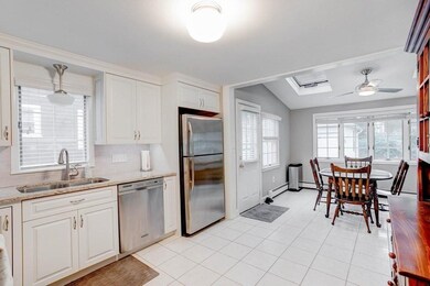 182 Perham St, West Roxbury, MA 02132 - photo 4