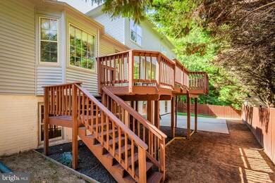 8308 Armetale Ln, Fairfax Station, VA 22039 - photo 3