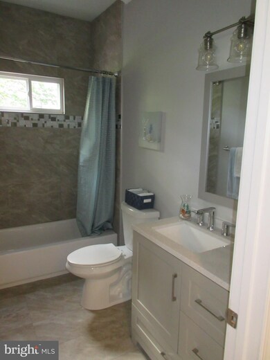 4501 Forest View Ave, Baltimore, MD 21206 - photo 6