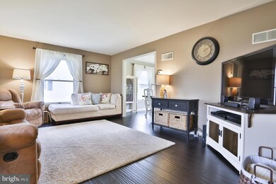 252 Orchard View Dr, Leola, PA 17540 - photo 7