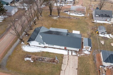 121 E Wells St, Unity, WI 54488 - photo 7