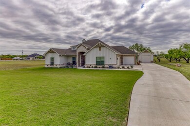 116 Stonegate Ave, Weatherford, TX 76087 - photo 2