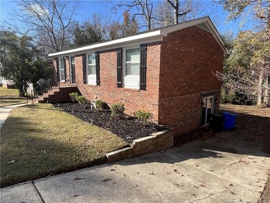 722 Burgoyne Dr, Fayetteville, NC 28314 - photo 3