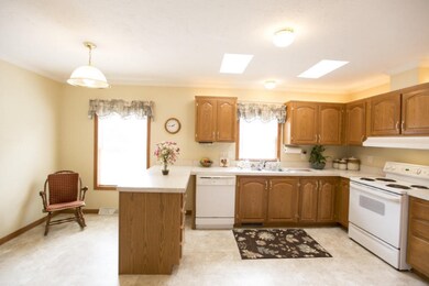 205 S Grant St, Galien, MI 49113 - photo 3