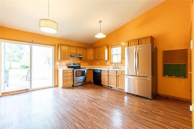 2039 SE 8th St, Des Moines, IA 50315 - photo 7