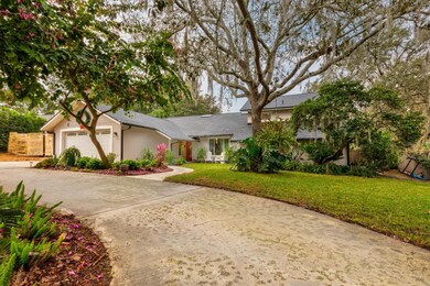 2520 Meadowview Cir, Windermere, FL 34786 - photo 2