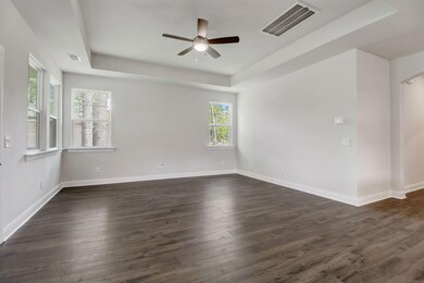 01 Hoeffler Family Room