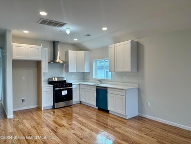 147 Vedder Ave unit 2, Staten Island, NY 10302 - photo 4