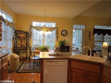 Breakfast Nook - Bright gathering area.