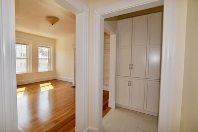 7 Verndale St unit 5, Brookline, MA 02446 - photo 6