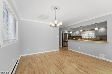 21 Lincoln Pkwy, Bayonne, NJ 07002 - photo 6