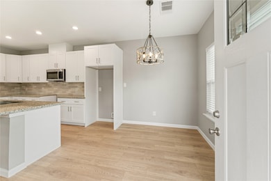 5125 Jezebel St unit B, Houston, TX 77033 - photo 5