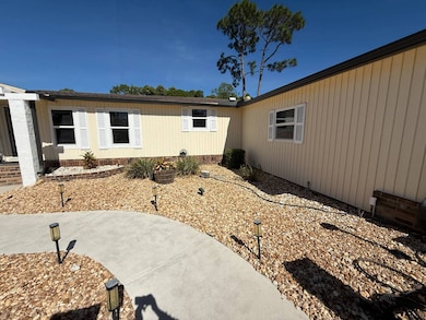 1022 La Paloma Blvd, North Fort Myers, FL 33903 - photo 3