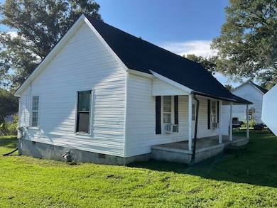 201 Hammett St, Honea Path, SC 29654 - photo 2