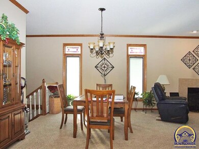 6332 SW Monarch Ct, Topeka, KS 66610 - photo 6