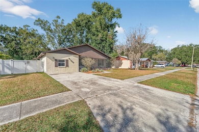 632 Swiss Dr, Lakeland, FL 33810 - photo 3
